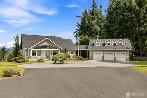 Photo of 5601 48th Avenue E, Tacoma, WA 98443 (MLS # 2558580)