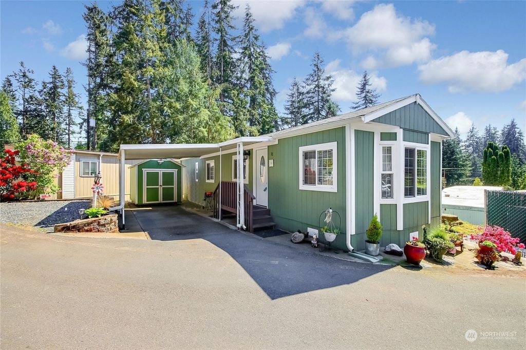 Photo of 23121 Edmonds Way #11, Edmonds, WA 98020 (MLS # 2230634)
