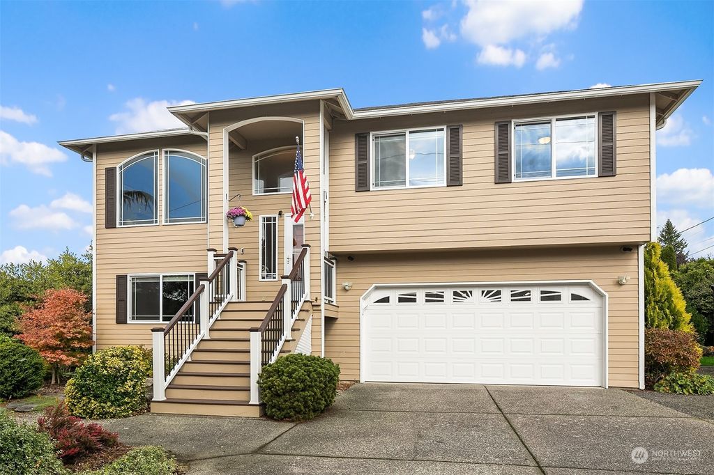 Photo of 908 21st Place, Snohomish, WA 98290 (MLS # 2158253)
