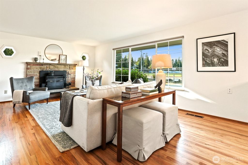 Photo of 1807 N 170th Street, Shoreline, WA 98133 (MLS # 2429092)