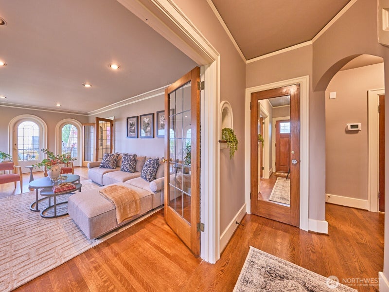 700 W Prospect Street