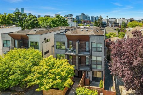 Photo of 219 12th Avenue E #A, Seattle, WA 98102 (MLS # 2526657)