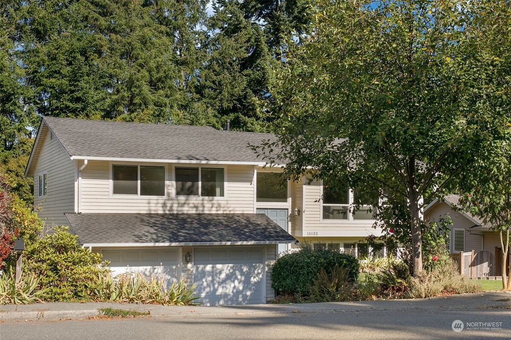 Photo of 15132 SE 48th Drive, Bellevue, WA 98006 (MLS # 2005768)