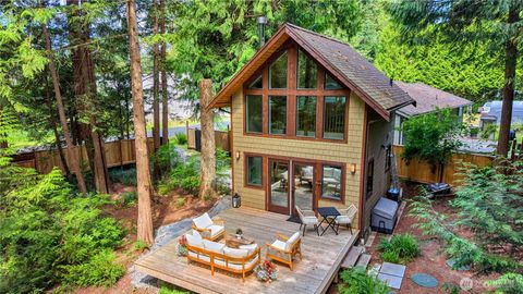 Photo of 256 Windsor Drive, Point Roberts, WA 98281 (MLS # 2557746)