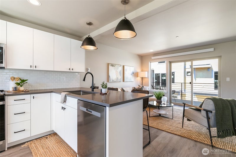 680 W Kline Road