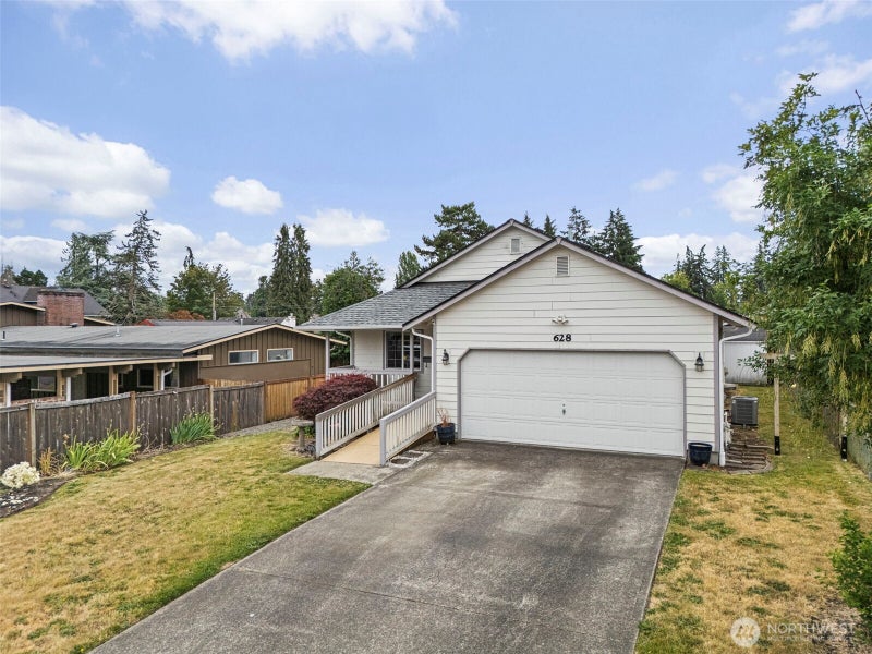 628 S 117th Street
