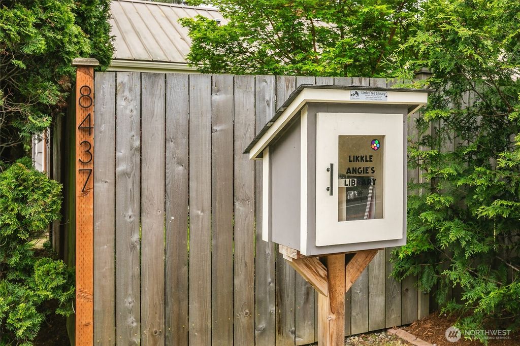 Photo of 8437 Seward Park Avenue S, Seattle, WA 98118 (MLS # 2511357)