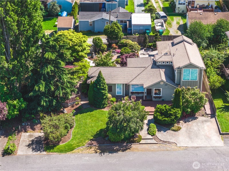 809 33rd Street