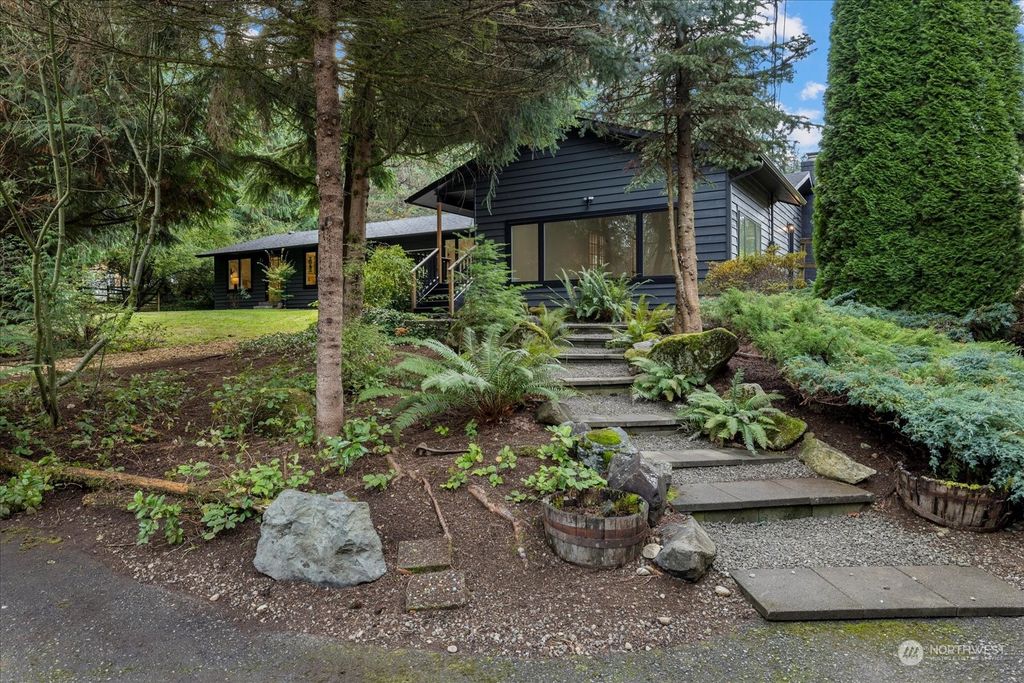 Photo of 20114 49th Drive SE, Bothell, WA 98012 (MLS # 2305459)