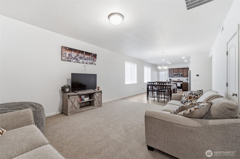 403 Emerald Avenue