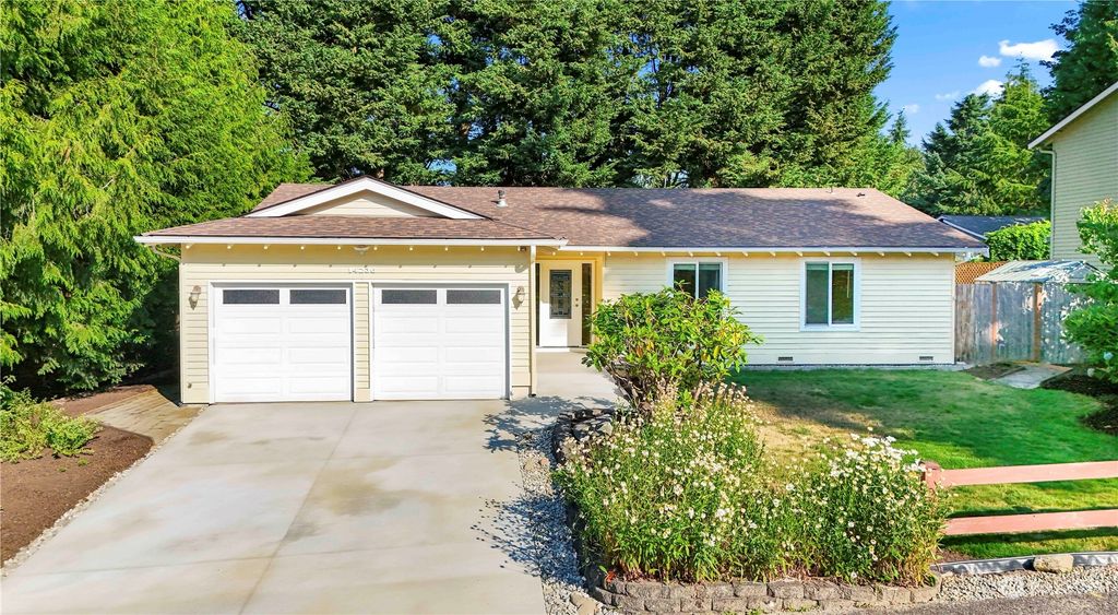 Photo of 14236 94th Avenue NE, Kirkland, WA 98034 (MLS # 2275730)