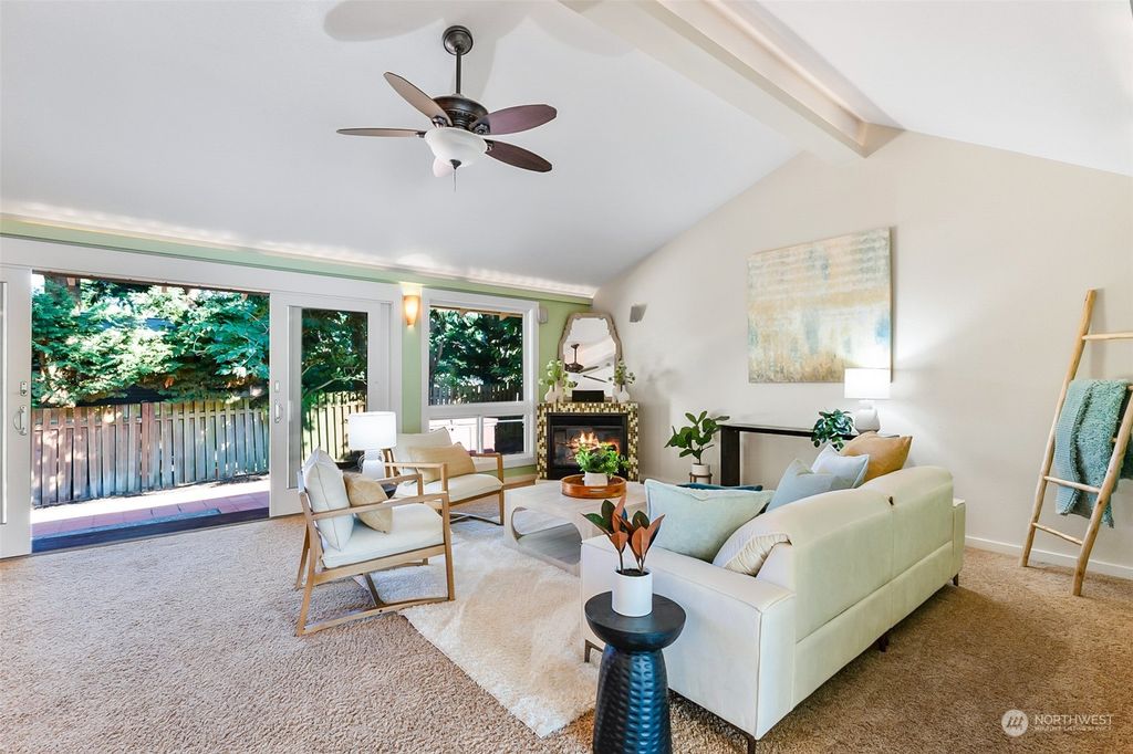 Photo of 14236 94th Avenue NE, Kirkland, WA 98034 (MLS # 2275730)