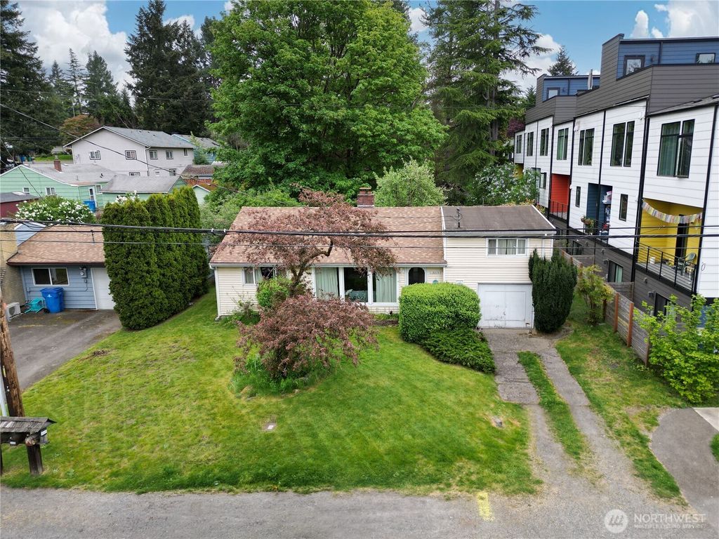 Photo of 18034 10th Avenue NE, Shoreline, WA 98155 (MLS # 2522410)