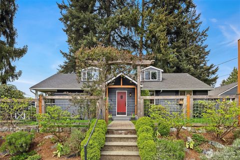 Photo of 3604 NE 120th Street, Seattle, WA 98125 (MLS # 2512102)