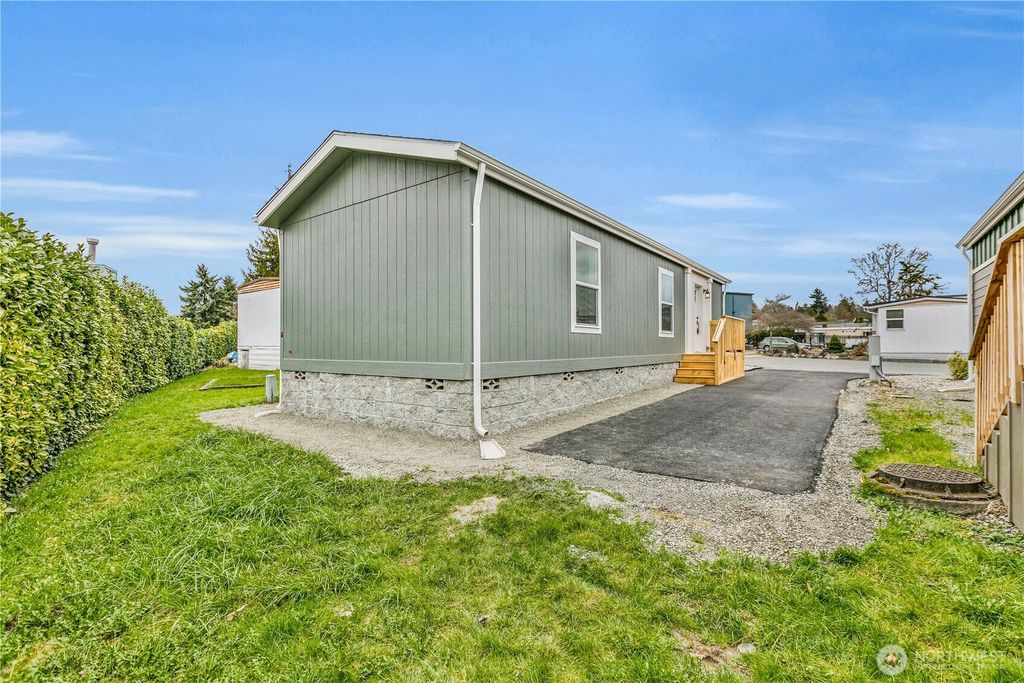 Photo of 18117 32nd Avenue S #333, SeaTac, WA 98188 (MLS # 2409650)