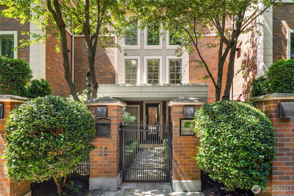 Photo of 1185 Broadway E #5, Seattle, WA 98102 (MLS # 2472163)