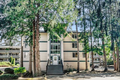 5620 5620 200th Street SW A101 Lynnwood WA 98036