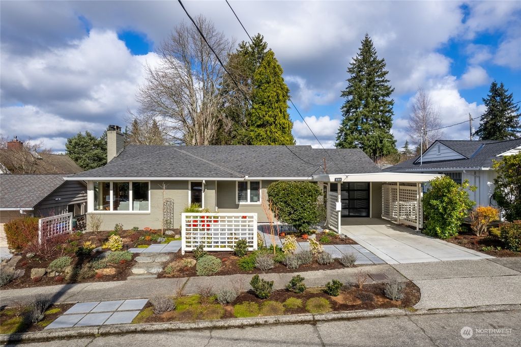 Photo of 4610 NE 73rd Street, Seattle, WA 98115 (MLS # 2206707)