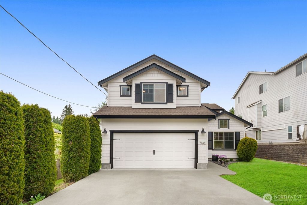 Photo of 7138 17th Avenue SW, Seattle, WA 98106 (MLS # 2368161)
