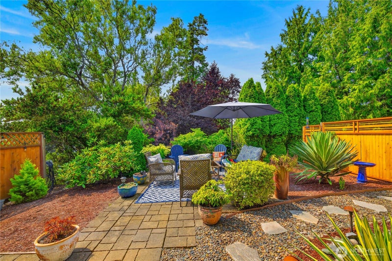 776 shelter bay Drive