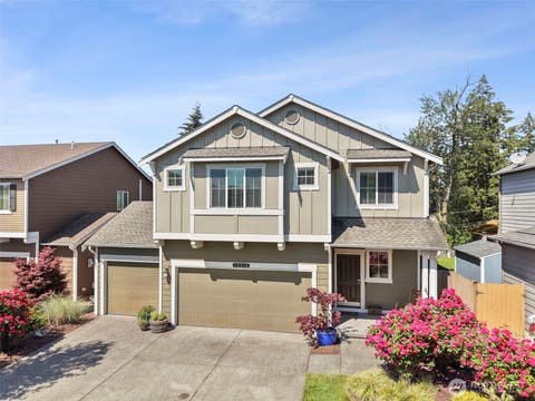 Photo of 15216 79th Avenue E, Puyallup, WA 98375 (MLS # 2532964)