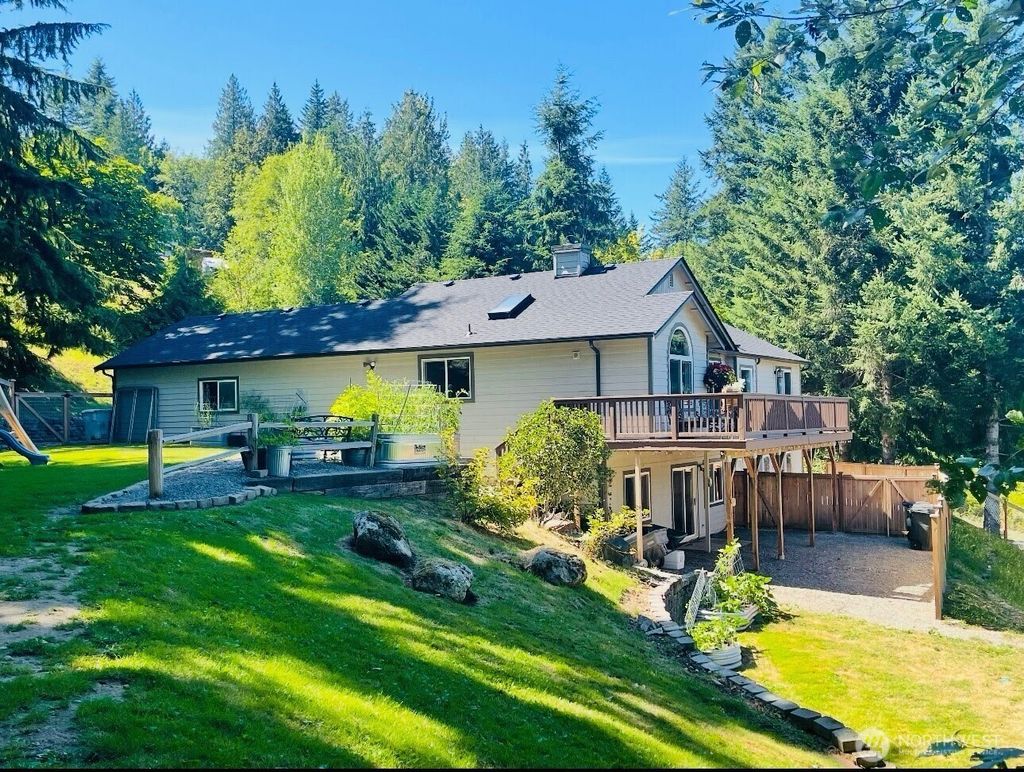 Photo of 26045 Landsburg Road SE, Ravensdale, WA 98051 (MLS # 2395999)