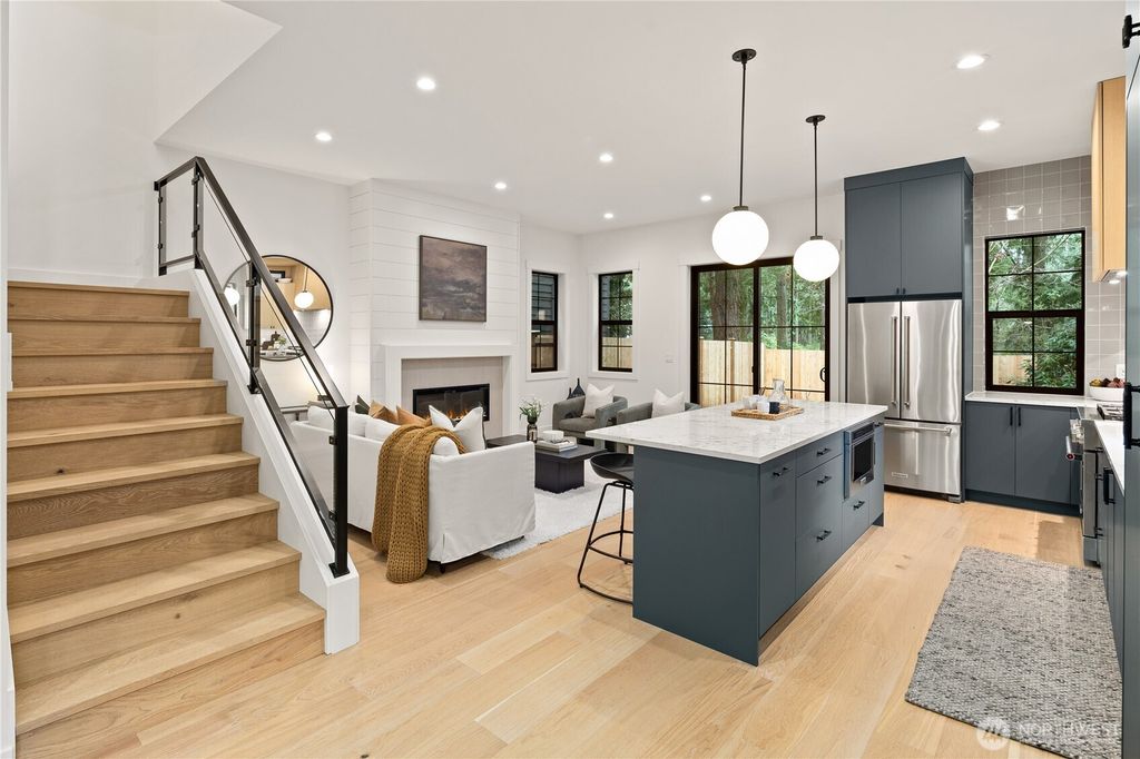 Photo of 16656 NE 12th Street, Bellevue, WA 98008 (MLS # 2479763)