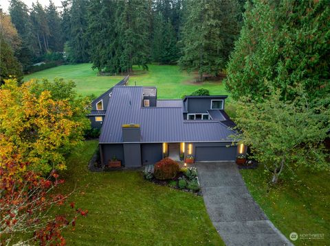 Photo of 13211 NE 54th Place, Bellevue, WA 98005 (MLS # 2305128)