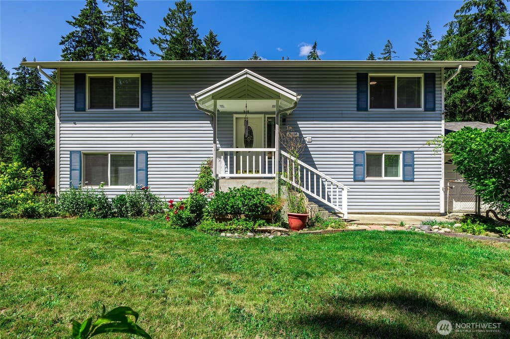 Photo of 28114 22nd Avenue E, Spanaway, WA 98387 (MLS # 2550164)