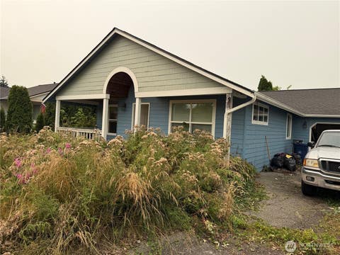 Photo of 313 S 28th Street, Mount Vernon, WA 98274 (MLS # 2565686)