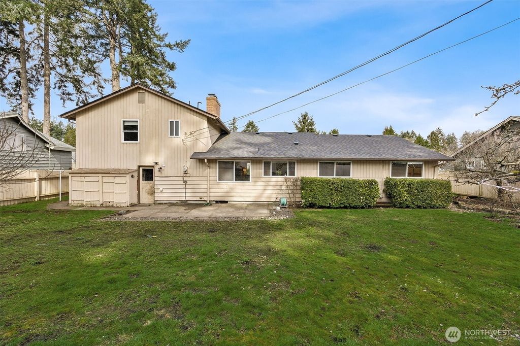 Photo of 6702 81st St St SW, Lakewood, WA 98499 (MLS # 2492438)