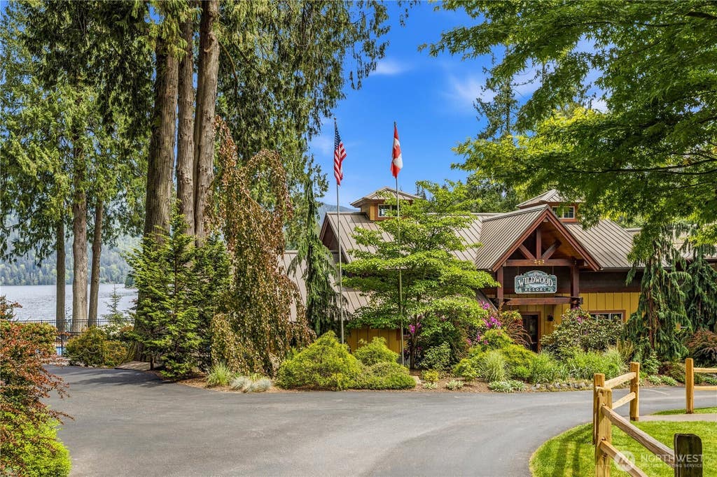Photo of 990 S Lake Whatcom Boulevard #36, Sedro Woolley, WA 98284 (MLS # 2570922)