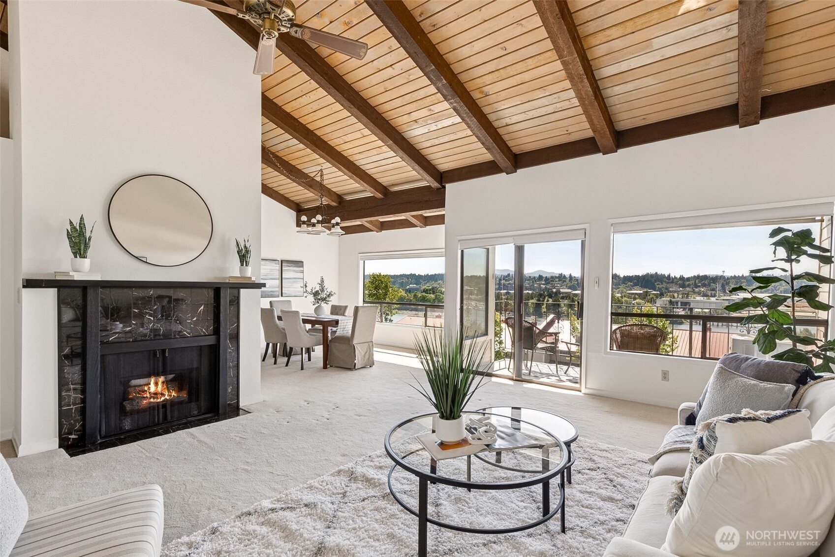 908 East Bay Drive NE E-304