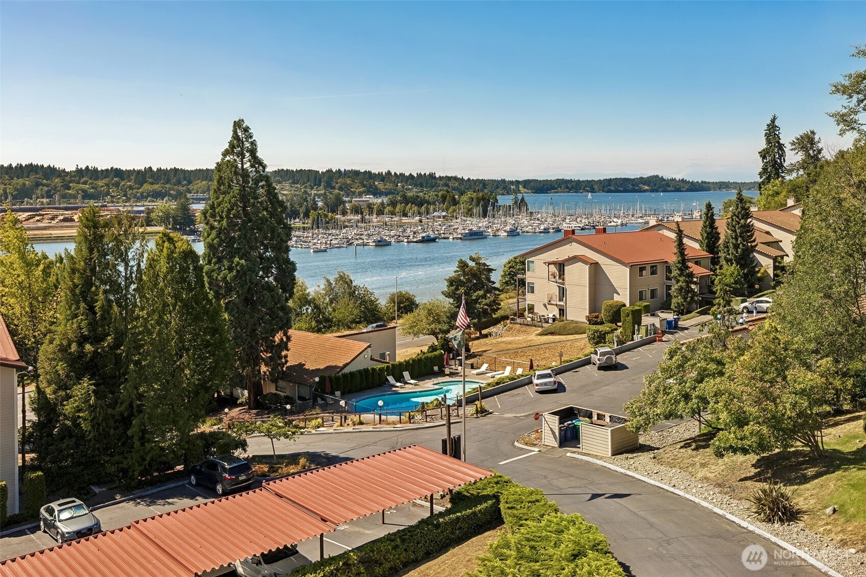 908 East Bay Drive NE E-304