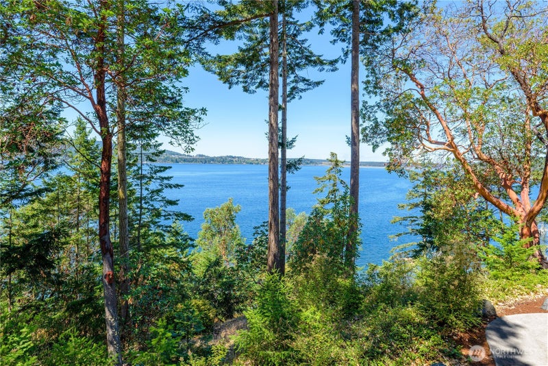 2463 E Sequim Bay Road