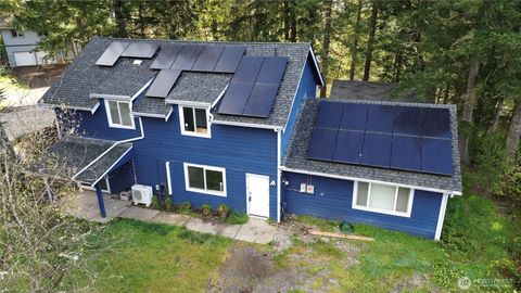 Photo of 11 NE Skipper Court, Belfair, WA 98528 (MLS # 2491073)