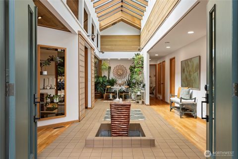 4851 88th Place SE Mercer Island WA 98040