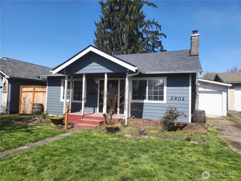 Photo of 2902 Dover Street, Longview, WA 98632 (MLS # 2491189)