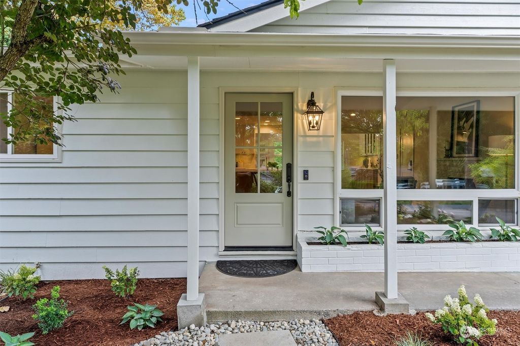 Photo of 14117 55th Avenue W, Edmonds, WA 98026 (MLS # 2291330)