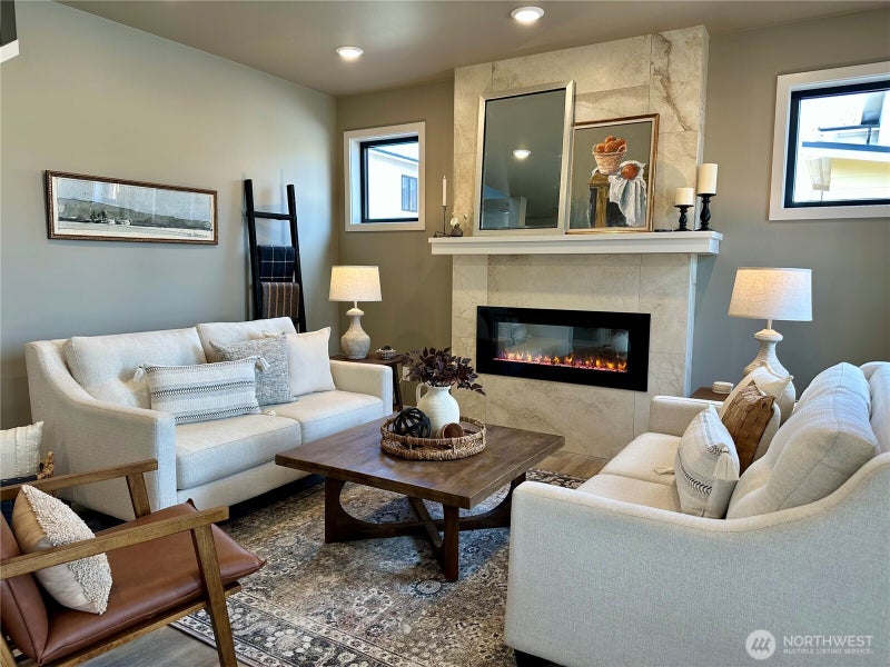 570 Creston Court