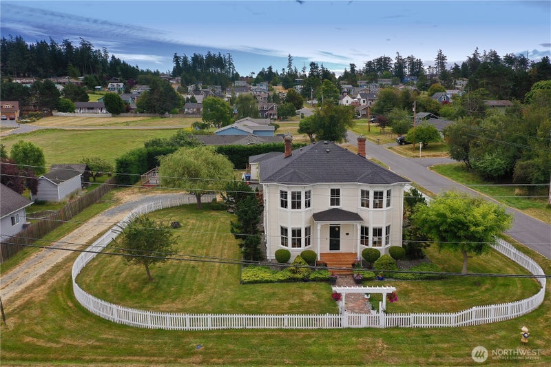 501 NE 9th Street