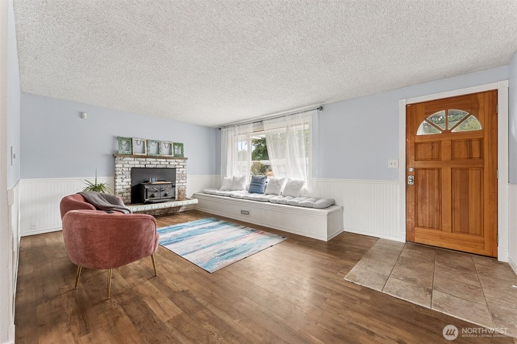 Photo of 15627 SE 263rd Place, Covington, WA 98042 (MLS # 2400689)