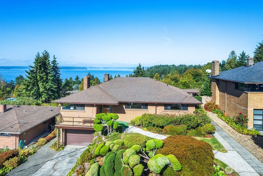 Photo of 8877 42nd Avenue SW, Seattle, WA 98136 (MLS # 2436588)