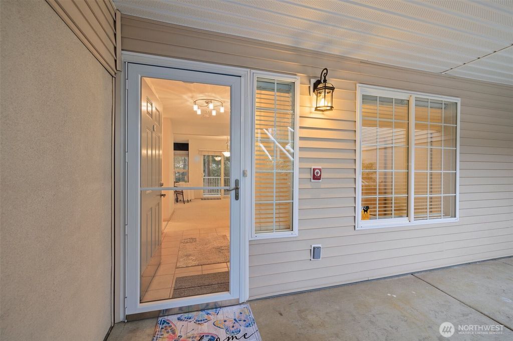 Photo of 1976 S 368th Place #405, Federal Way, WA 98003 (MLS # 2340875)