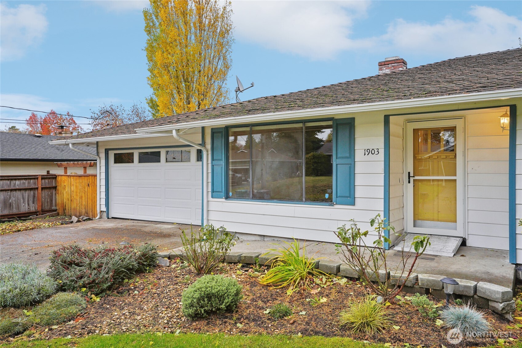 1903 Clovercrest Street