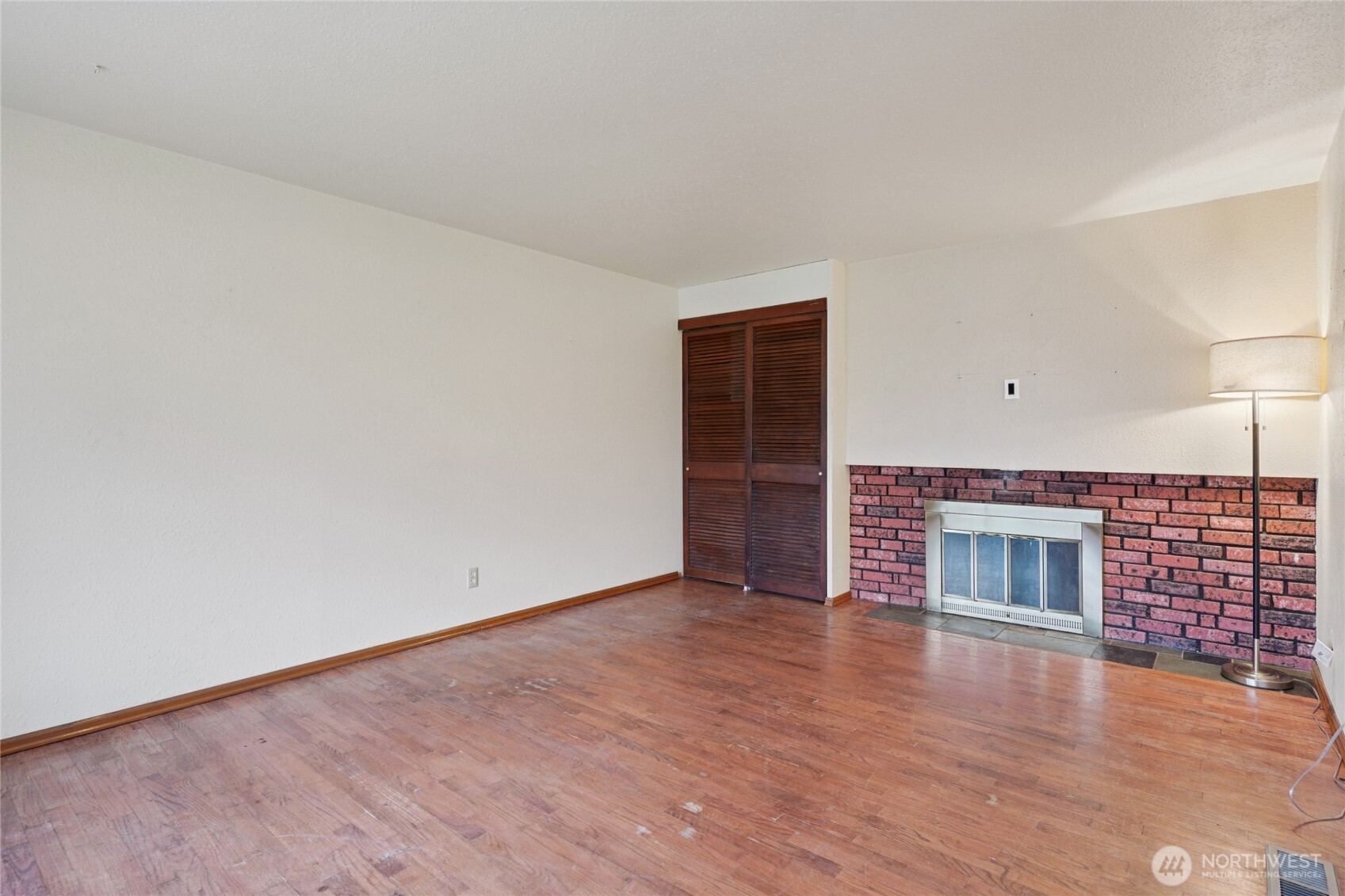 1903 Clovercrest Street