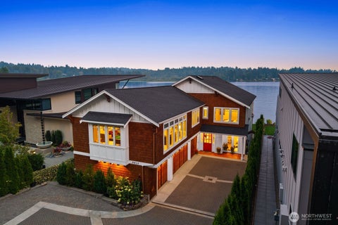 Photo of 9015 NE Juanita Lane, Kirkland, WA 98034 (MLS # 2561937)