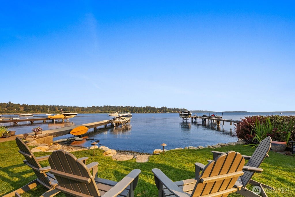 Photo of 9015 NE Juanita Lane, Kirkland, WA 98034 (MLS # 2561937)
