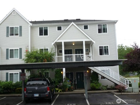 Photo of 31900 104th Avenue SE #I-205, Auburn, WA 98092 (MLS # 2591202)