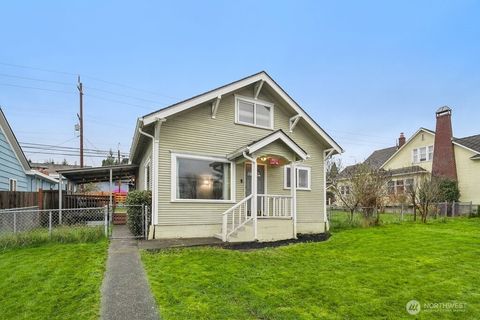 Photo of 4412 S 3rd Avenue, Everett, WA 98203 (MLS # 2459564)